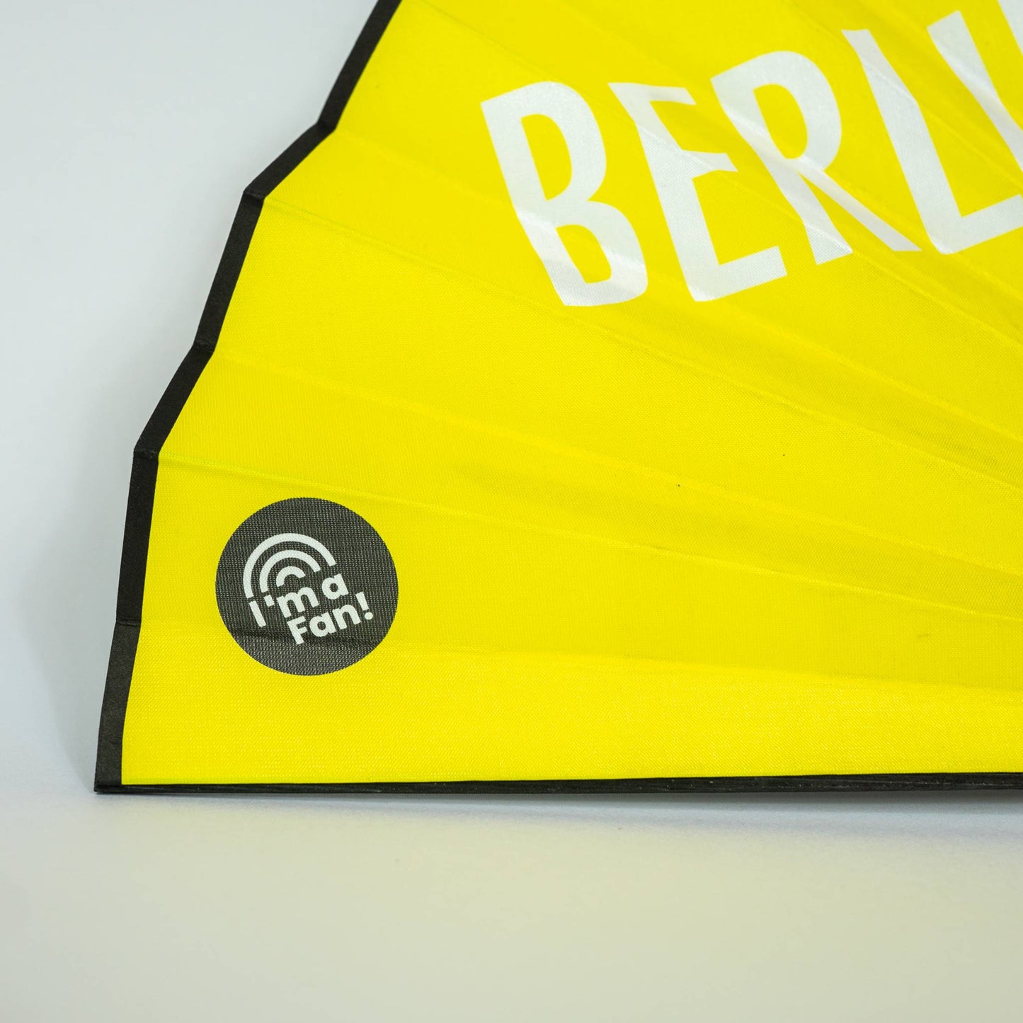 Nahaufnahme des Fächer-Designs Berliner Wahrzeichen von I'm a Fan!